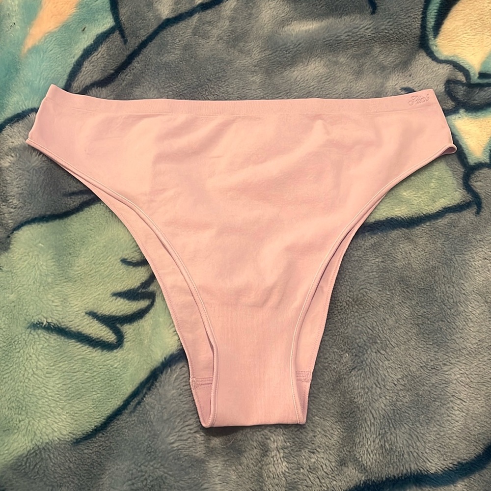 VS PINK Brazilian L